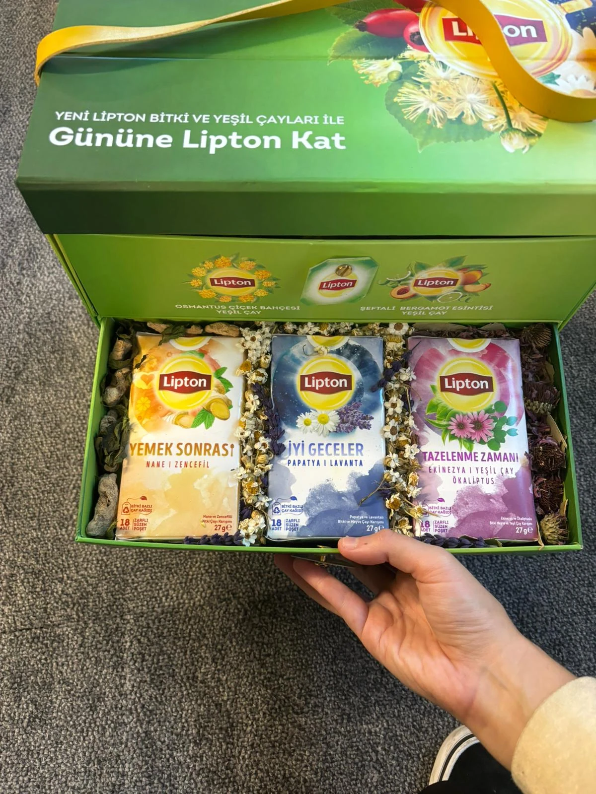 Lipton PR kiti ve ürün yerleşimi