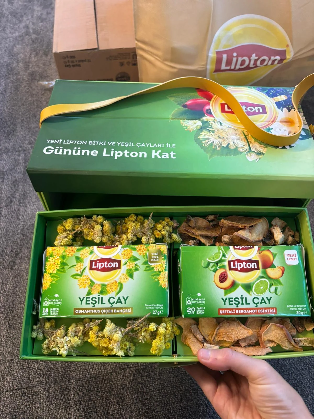Lipton PR kutusunda çay çeşitleri