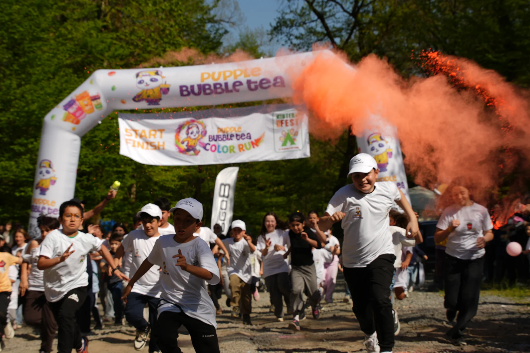 Midterm Camp Fest Color Run etkinliği
